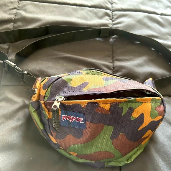 Jansport Handbags - Army print Jansport fanny pack